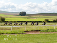 HC240925-21 - Harry Charlton Stable Visit